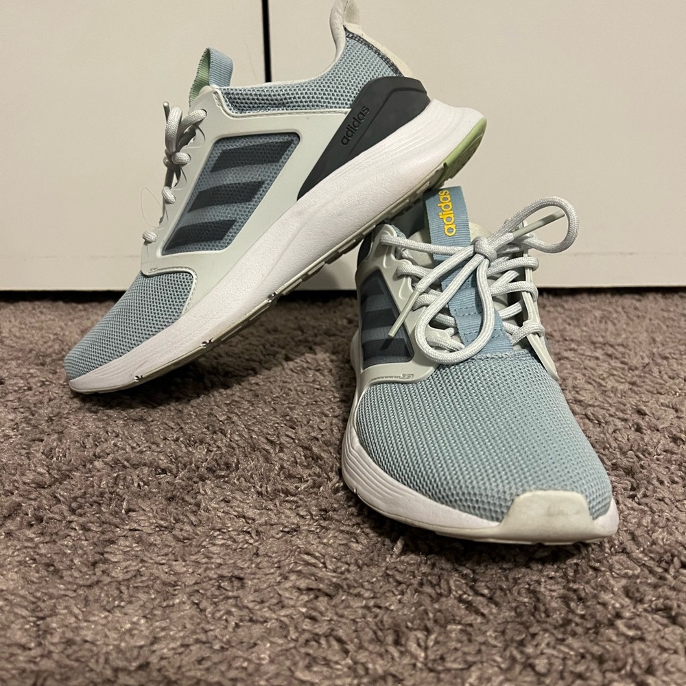 Adidas cloud foam shoes